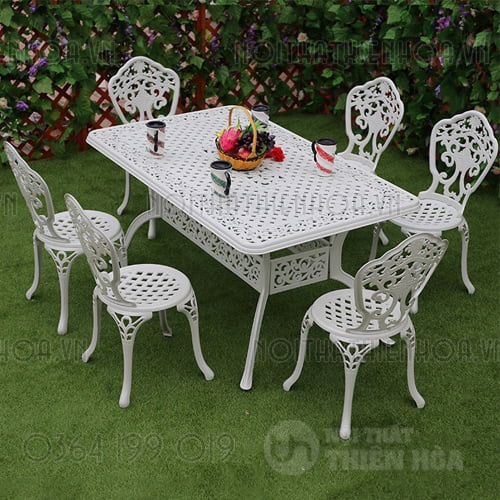 Bộ bàn ghế sân vườn hình chữ nhật
